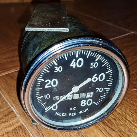 VINTAGE SPEEDOMETER AC DELCO ELECTRIC AC 80 MPH