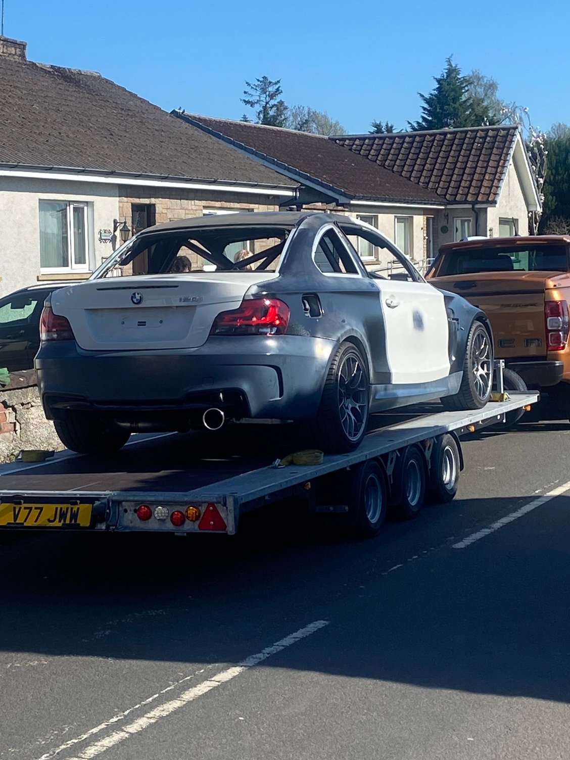 My sons 1 series on it�s way for mapping. 370whp paint and mot next. 