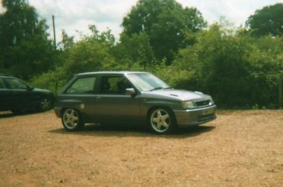 K414 YTX Spent alot of time and money on this car,was gutted to find out the bloke i sold it to crashed it. R.I.P