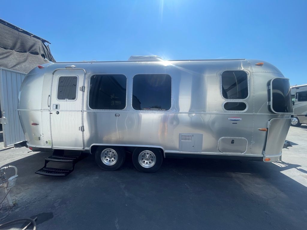 2015 Airstream international signature 23fb