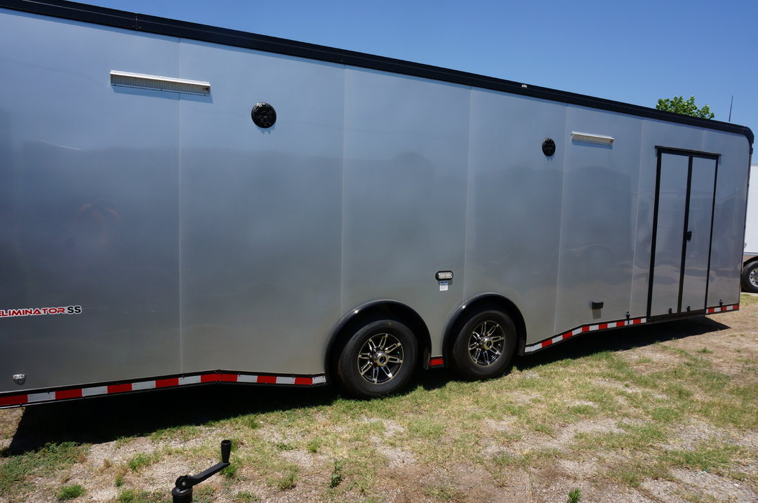 28 FT ENCLOSED RACE TRAILER for Sale in Fort Worth, TX RacingJunk