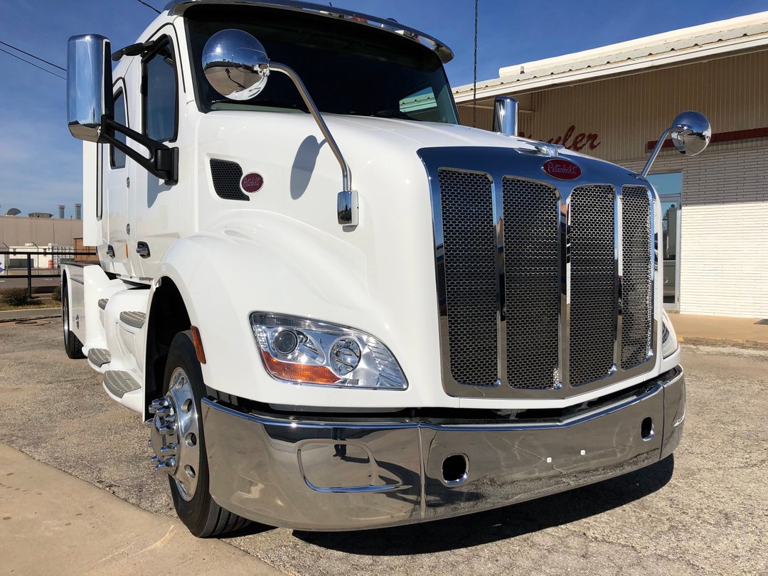 2019 Peterbilt Crew Cab Stretch Model 579 Western Hauler Sch for Sale in Fort Worth, TX RacingJunk