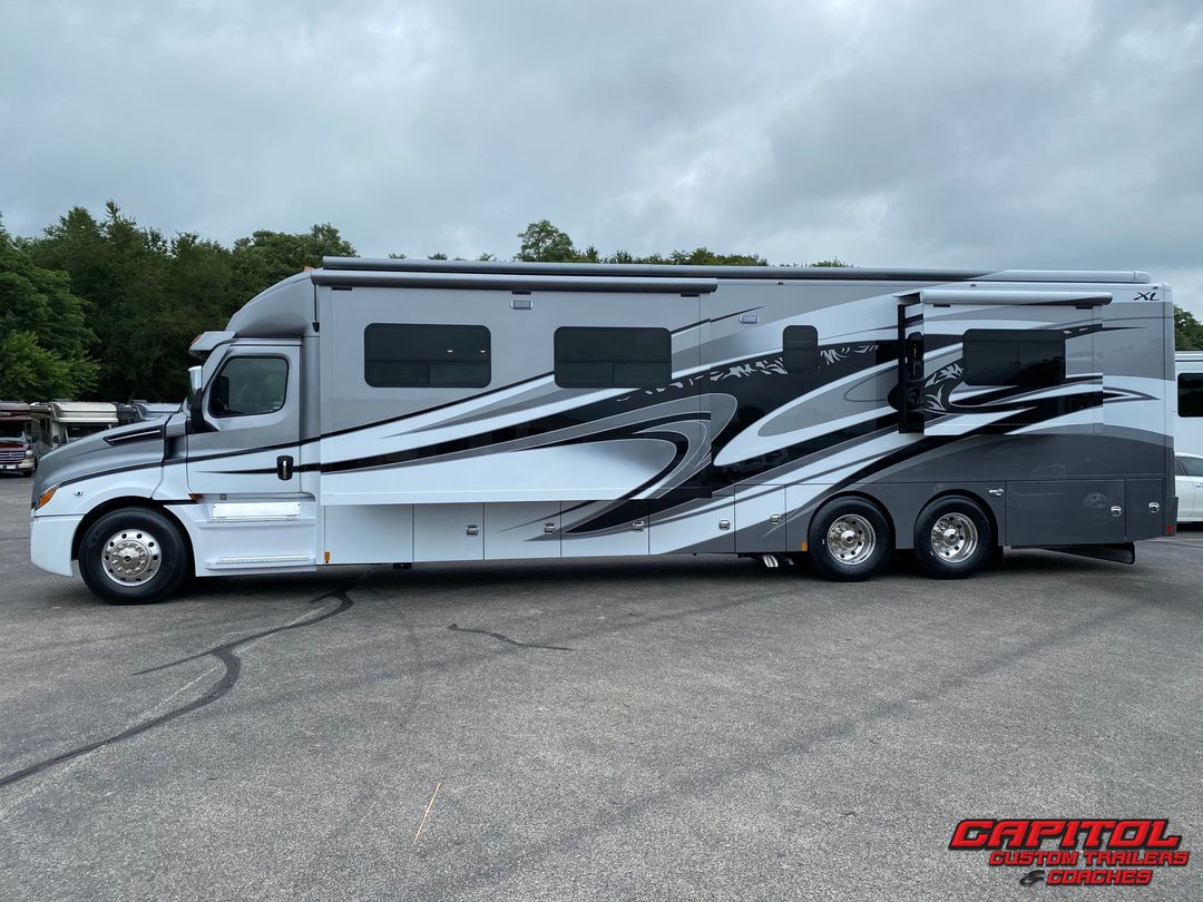 2023 RENEGADE XL MOTOR COACH 45' BUNK MODEL for Sale in BELTSVILLE, MD