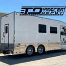 2002 K&C Conversions toterhome on Freightliner chassis