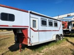 3 Horse Trailer  for sale $10,500 
