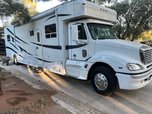 2007 Haulmark 329DS **Low Miles** only 11,000 miles  for sale $171,000 