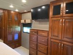 2016 class a fleetwood discovery g40  for sale $149,900 