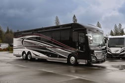2017 American Coach Eagle 45A - 600hp Diesel! - 20k Towing!!
