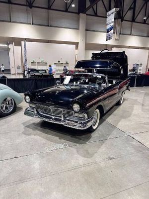 1957 Ford Skyliner  for sale $72,995 