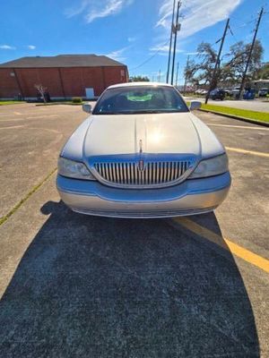 2003 Lincoln Town Car  for sale $13,495 