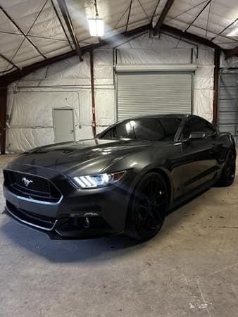 2017 Ford Mustang  for Sale $27,900 