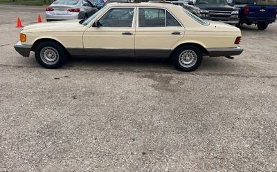 1984 Mercedes-Benz 300SE  for sale $12,995 