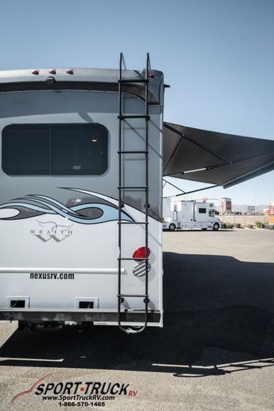2021 NeXus RV Wraith Super 32W