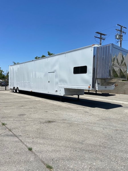 53' with Liftgate Race Transporter  for Sale $185,000 