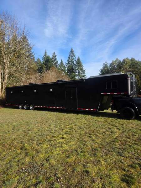 2024 Vintage 53' platinum race trailer  for Sale $89,000 