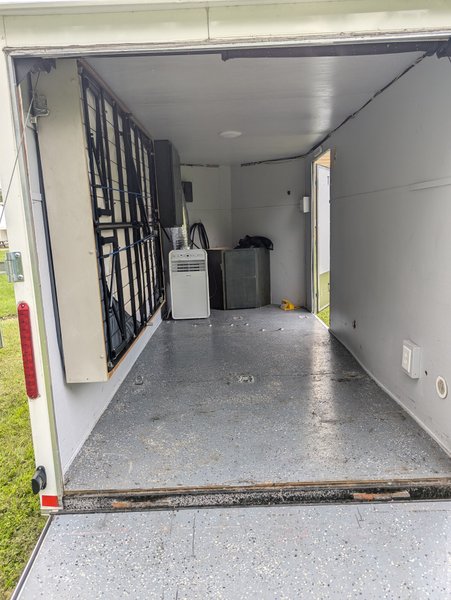 Enclosed trailer/ toy hauler