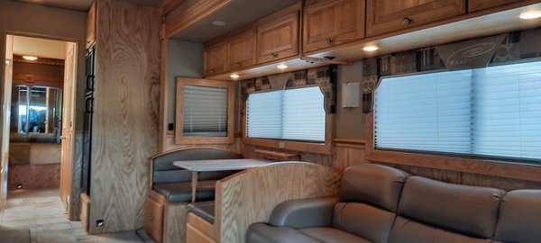 2008 Renegade 42' 2-Slide Motorhome/Toterhome 5,123 Miles