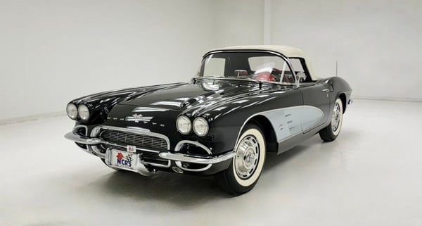 1961 Chevrolet Corvette Convertible  for Sale $166,000 
