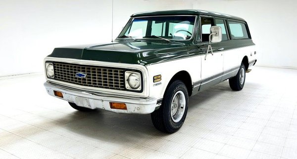 1972 Chevrolet Suburban  for Sale $30,000 