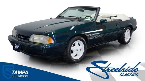 1990 Ford Mustang Convertible 7 UP Edition