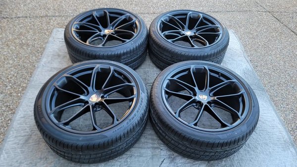 PORSCHE 9YO CAYENNE COUPE GT OEM 22" COMPETITION WHEELS/TIRE