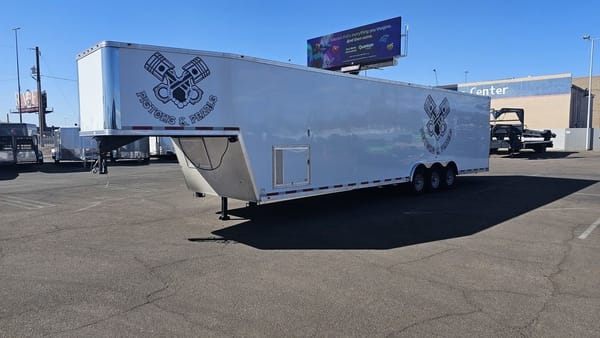2023 Vintage Trailers Outlaw