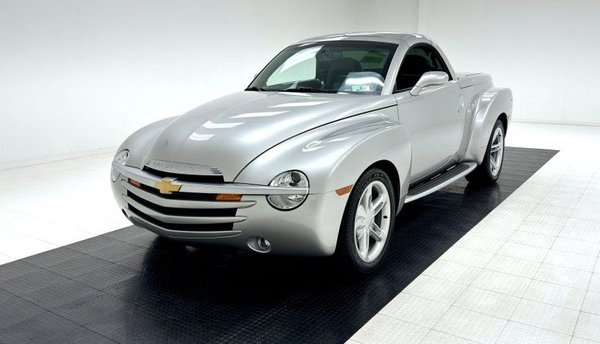 2004 Chevrolet SSR  for Sale $50,900 