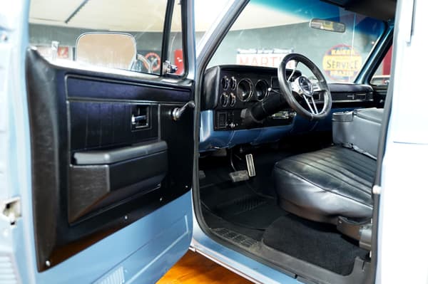 1983 Chevrolet C10  for Sale $28,900 