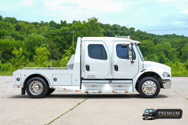 SALE PENDING - 2005 FREIGHTLINER SPORTCHASSIS M2-106 HAULER  for Sale $99,999 