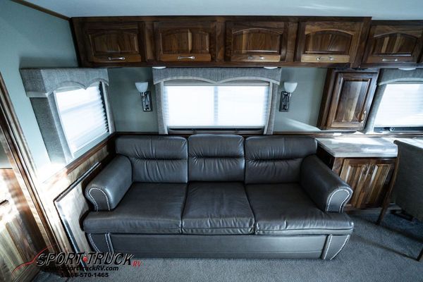 2015 Haulmark Motor Coach Motor Home 4505FG