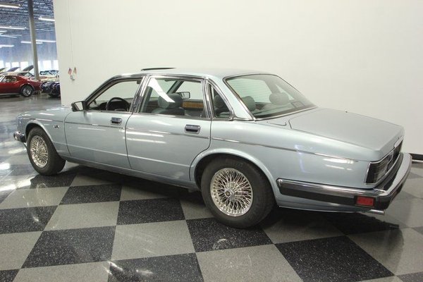 1990 Jaguar XJ6 Vanden Plas for Sale $9,995