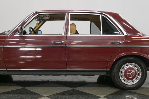 1983 Mercedes-Benz 240D for Sale $18,995