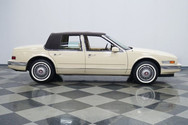 1986 Cadillac Seville  for Sale $14,995 