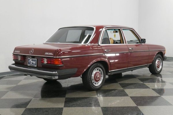 1983 Mercedes-Benz 240D for Sale $18,995