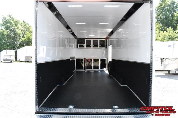 2020 UNITED SUPER HAULER 28' CAR HAULER
