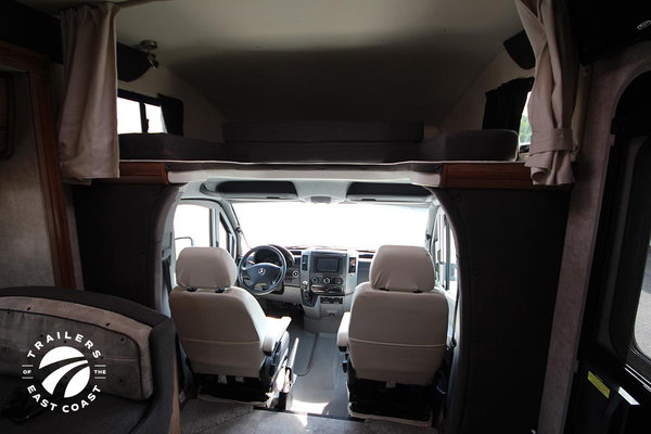 2014 Winnebago View 24J Class C Motorhome (E9563719-U) 