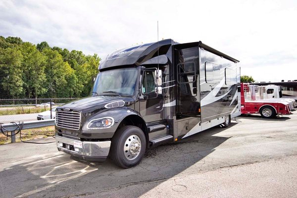2021 Renegade RV Verona 36VSB Class C Motorhome