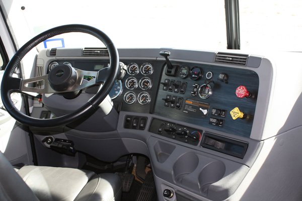 2008 Haulmark/ Pre-emission chassis for Sale $159,995