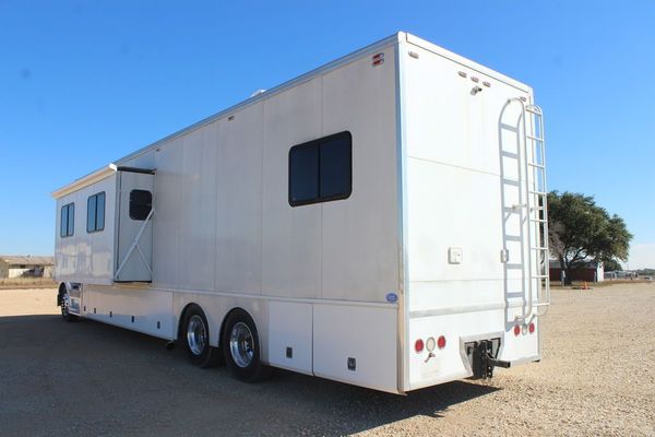 2007 Renegade-Road House 45 Opposing Slides for Sale $144,998