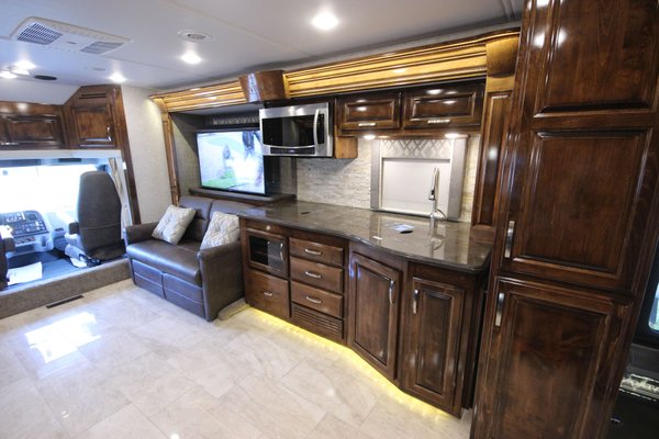 2021 Renegade RV Verona LE 40LTS Class C Motorhome