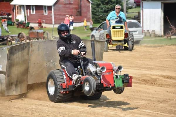 Lawn & Garden Tractor Pulling   for Sale $9,000 