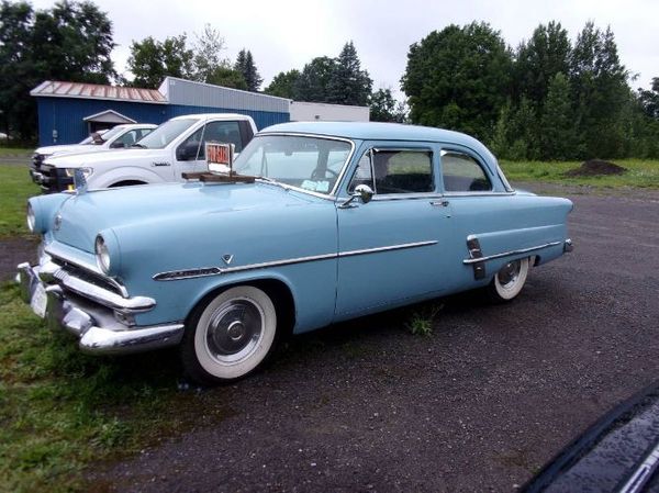 1953 Ford Customline  for Sale $12,495 