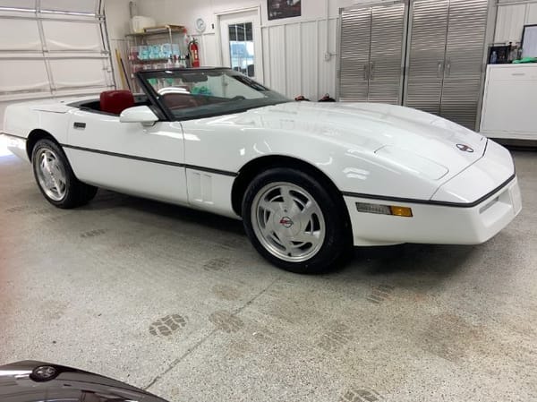 1989 Chevrolet Corvette  for Sale $21,495 