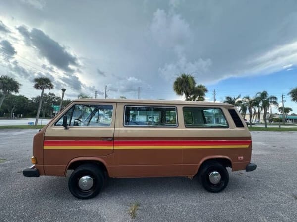 1983 Volkswagen Vanagon L  for Sale $14,495 