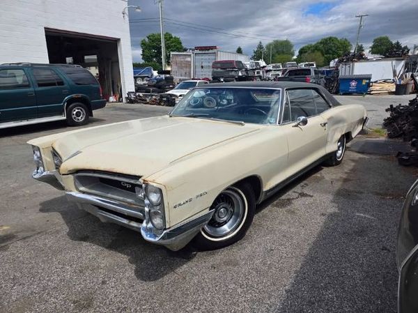 1966 Pontiac Grand Prix  for Sale $8,895 