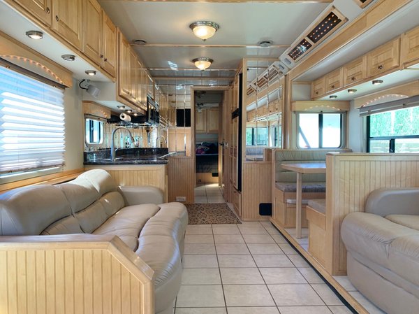 Beautiful 2005 35' NRC Motorhome: 78,000 miles for Sale $159,900