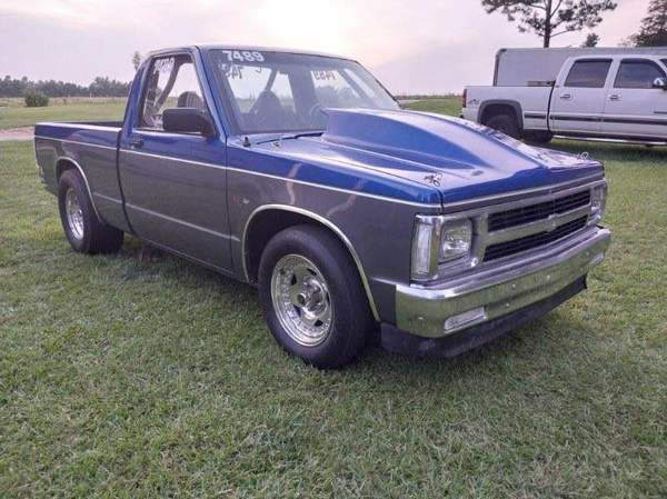 1986 Chevrolet S-10 Short Bed truck 