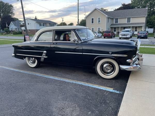 1953 Ford Customline  for Sale $14,995 