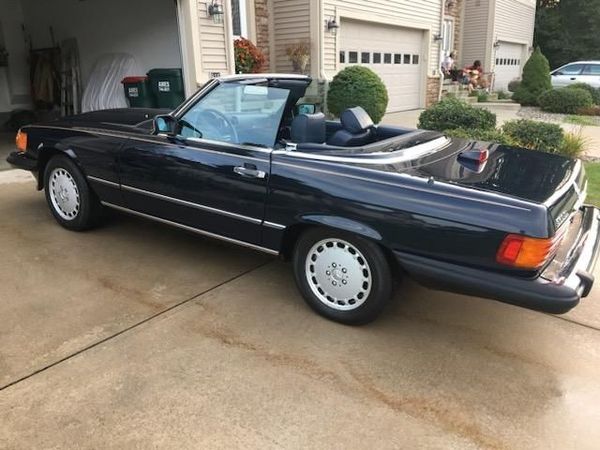 1986 Mercedes Benz 560 SL  for Sale $30,995 