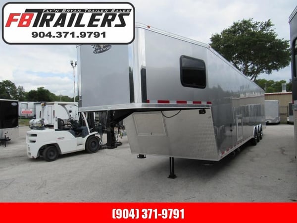 2022 Vintage Trailers 44FT GN Bath Package Car / Racing Trai  for Sale $69,999 